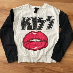 Girls “Kiss” sweatshirt size S girls